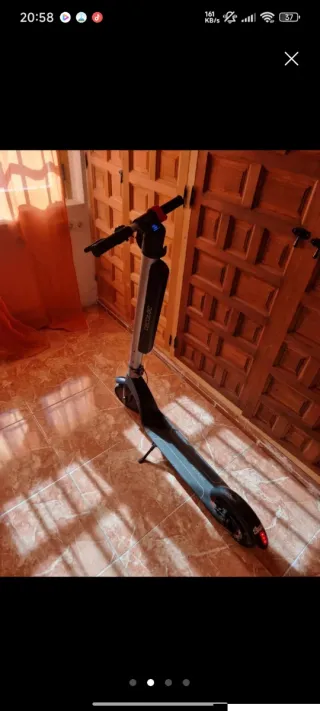 Patinete Eléctrico viene con el cargador original