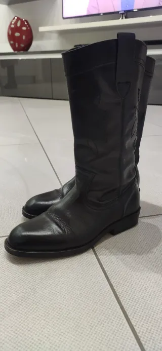 Stivali da bambina ZARA neri in pelle, taglia 32