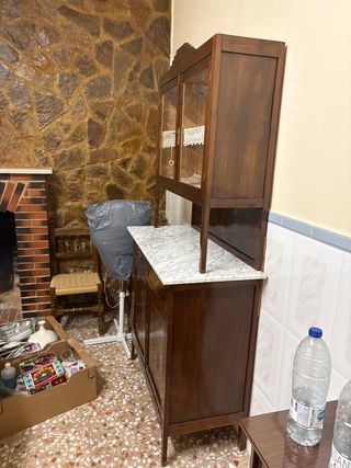 Mueble vintage madera y cristal