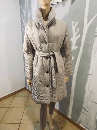 Cappotto trapuntato beige con cintura Tg. M/L