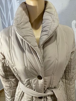 Cappotto trapuntato beige con cintura Tg. M/L