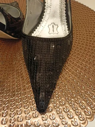 Zapatos de tacón negros , talla 37