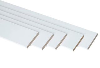 Tapetas blancas puerta nuevas sin abrir