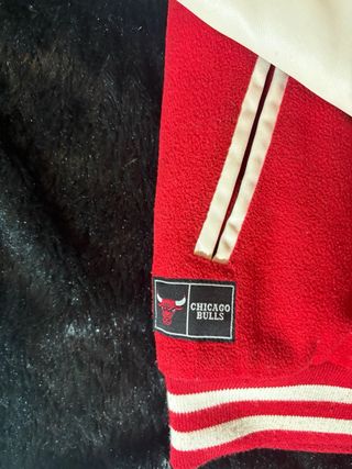 Chaqueta Chicago Bulls Roja y Blanca