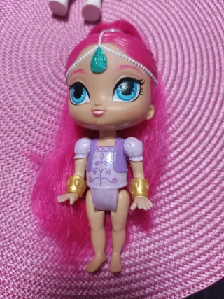 4 Muñecas pequeñas