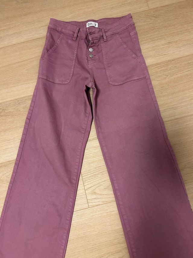 Pantalones rectos color rosa/morado