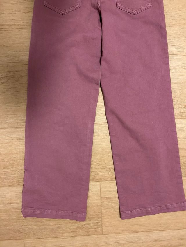 Pantalones rectos color rosa/morado