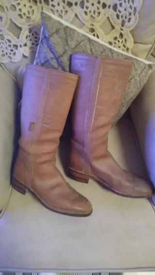 Botas camperas marrones Talla 40-41