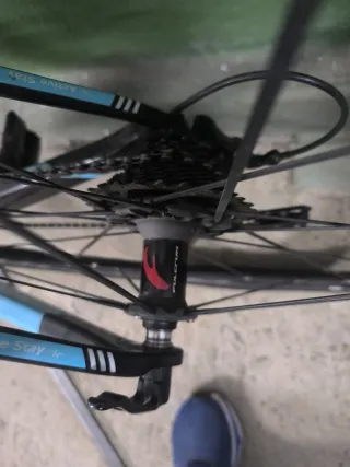 Bicicleta de carretera berria