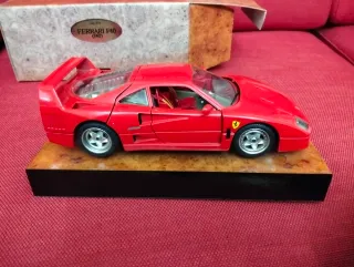 Bburago Ferrari F40 Serie Limitata scala 1/18
