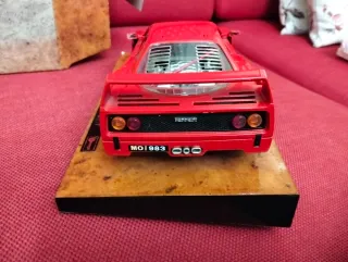 Bburago Ferrari F40 Serie Limitata scala 1/18