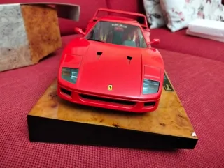 Bburago Ferrari F40 Serie Limitata scala 1/18