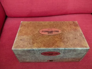 Bburago Ferrari F40 Serie Limitata scala 1/18