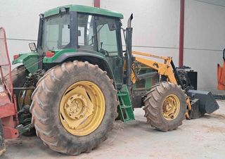 Tractor John Deere 6506 con pala Tenias
