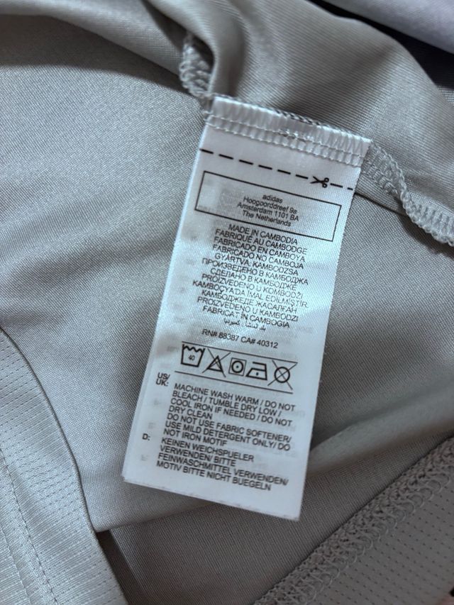 Camiseta Adidas Gris Talla S