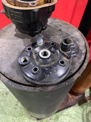 Cilindro y culata AM6 negro