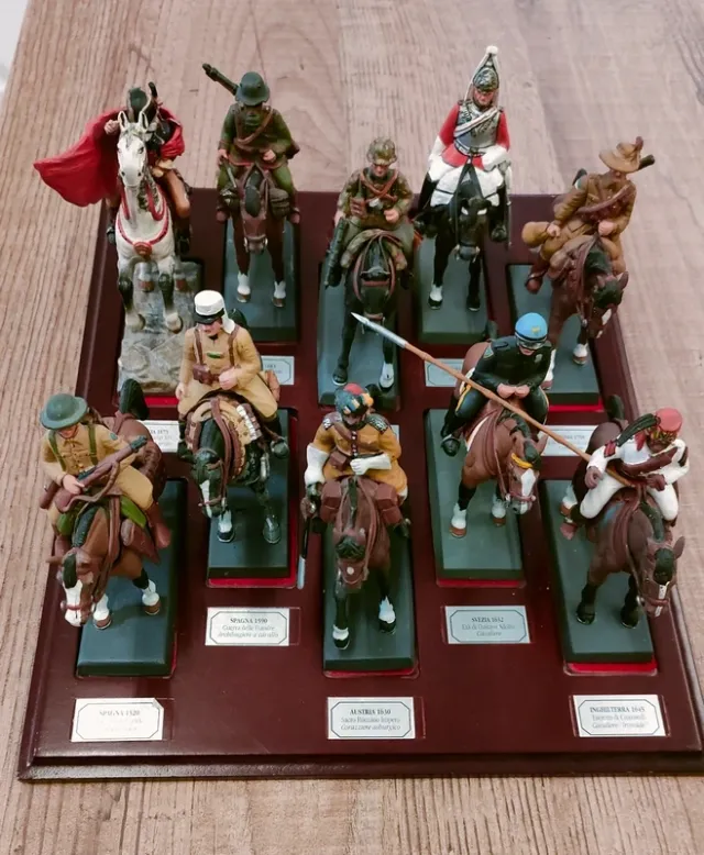 10 Soldatini De Agostini Piombo Cavallo