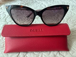 Gafas de Sol Guess Tortoise Cat Eye