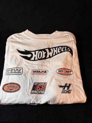 Camiseta Bershka Hot Wheels Talla XS