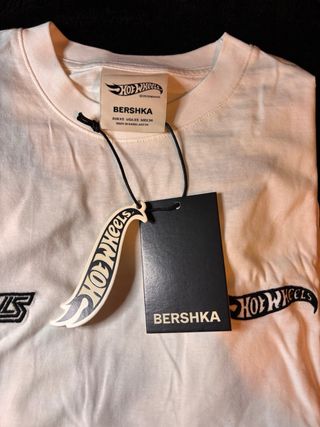 Camiseta Bershka Hot Wheels Talla XS