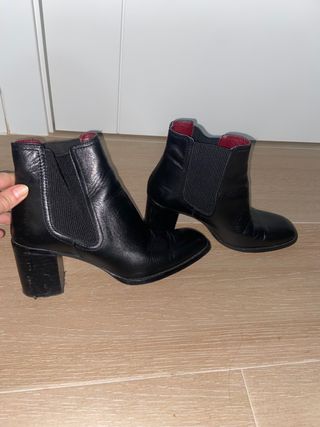 Botines de piel Zara negros