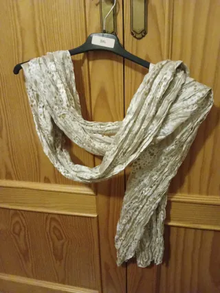 Chal elegante con brillo señora