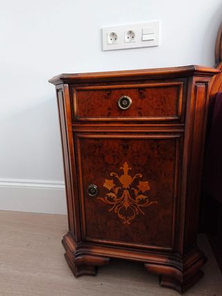 Dormitorio Clásico Madera Impecable