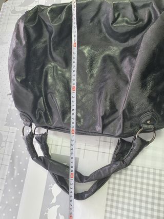 Bolso negro de piel