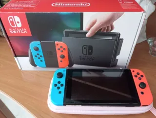 Nintendo Switch V1 con m.a.g.i.+ SD + funda