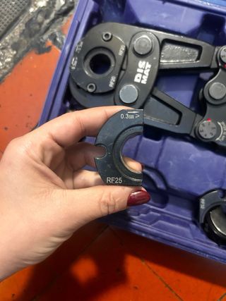 Prensa Multicapa Herramienta Fontanería