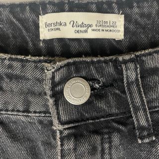 Falda vaquera Bershka negra T.32