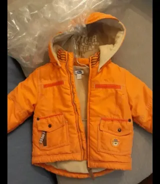 Giubbotto arancione Chicco 9 mesi