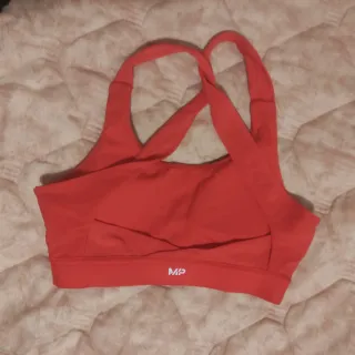 Top deportivo My Protein rojo