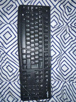 Teclado Logitech Negro Cableado
