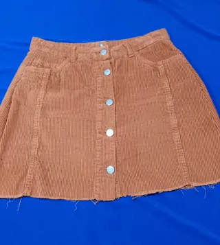 Minifalda de pana marrón