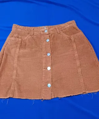 Minifalda de pana marrón