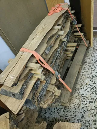 Tablón de olivo para mesa resina