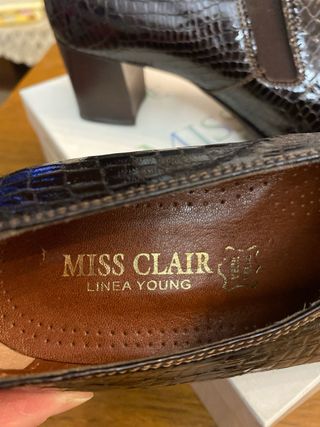 Scarpe marroni vintage effetto coccodrillo