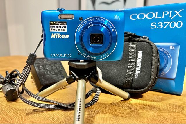 Fotocamera Nikon Coolpix S3700 Blu