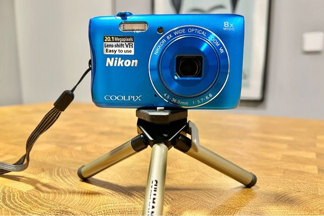 Fotocamera Nikon Coolpix S3700 Blu