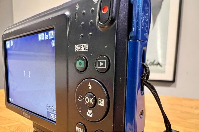 Fotocamera Nikon Coolpix S3700 Blu