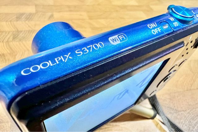Fotocamera Nikon Coolpix S3700 Blu