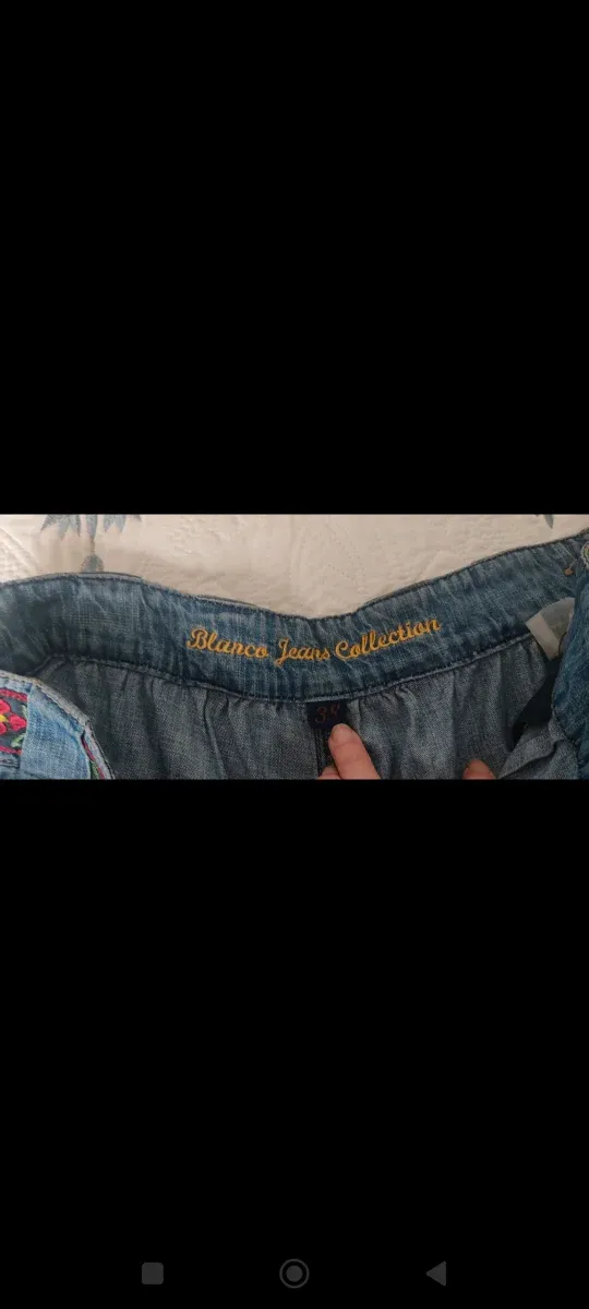 Falda pantalón vaquera con bordado