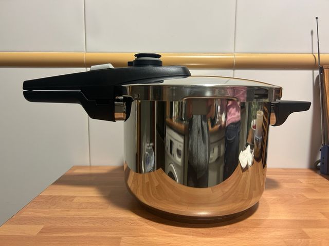Olla a presión Bra
