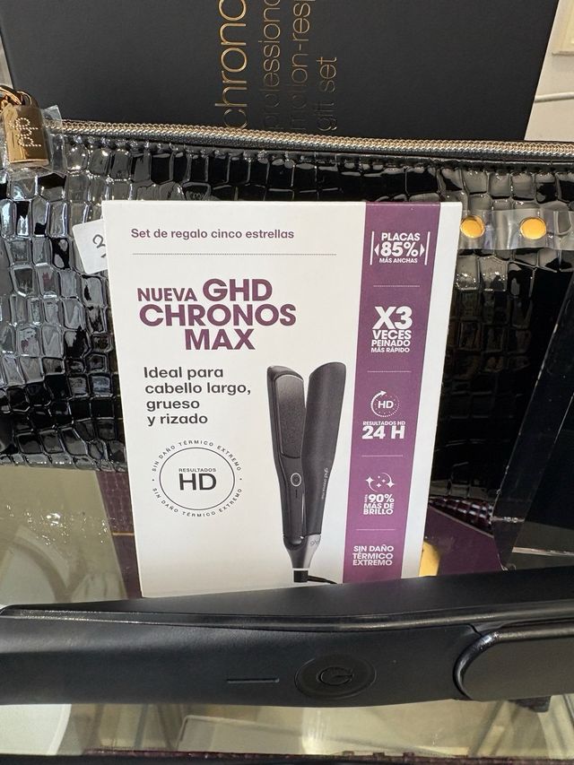 Plancha GHD Chronos Colección Navidad 2025