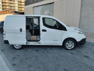 Nissan NV200 2016