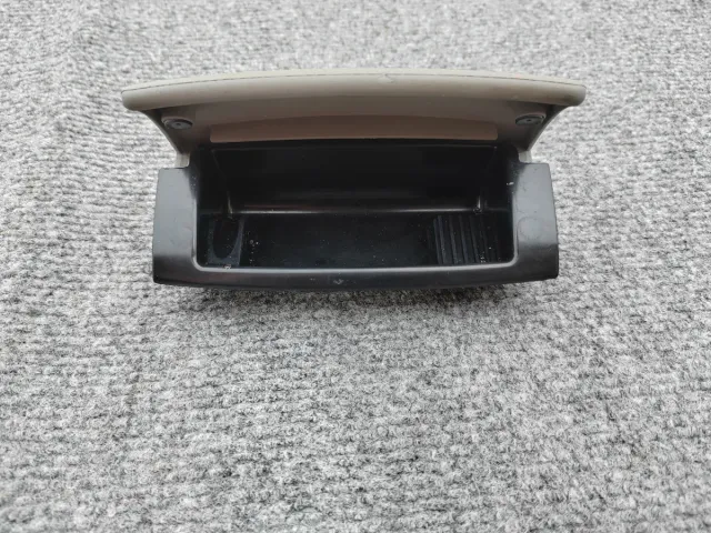 Cenicero trasero gris audi a4 b6