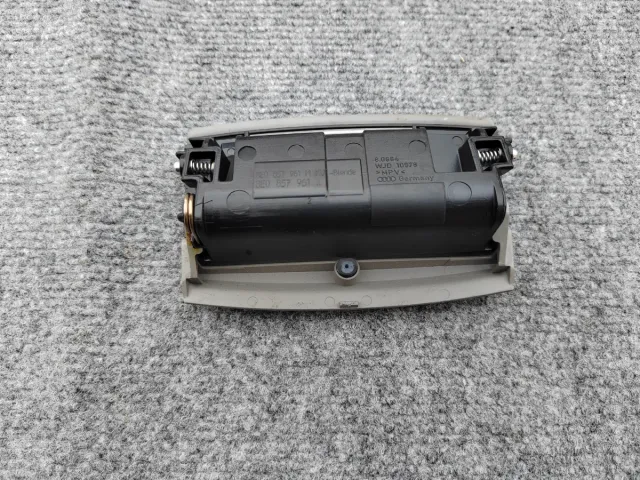 Cenicero trasero gris audi a4 b6