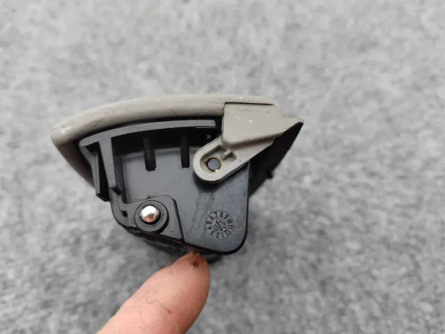 Cenicero trasero gris audi a4 b6