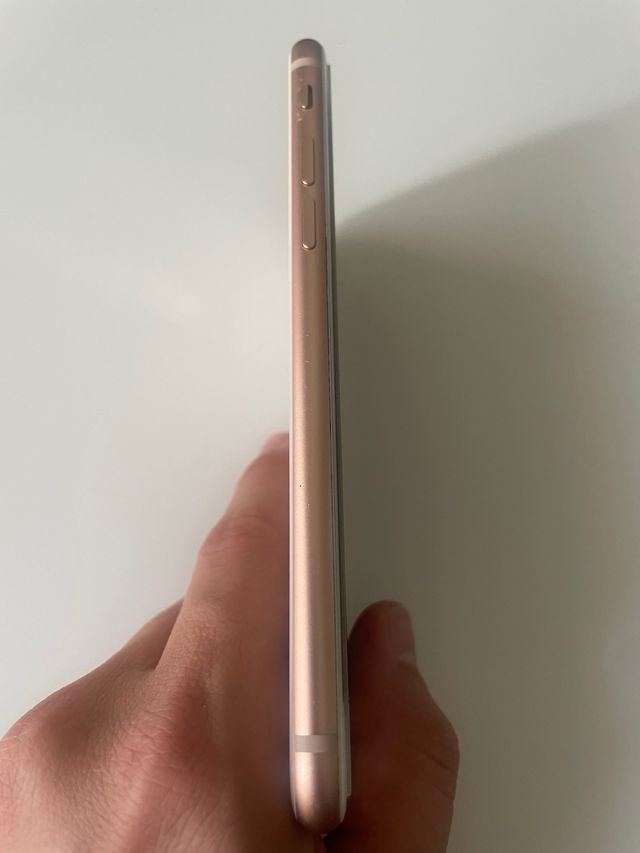 iPhone 8 Rose Gold